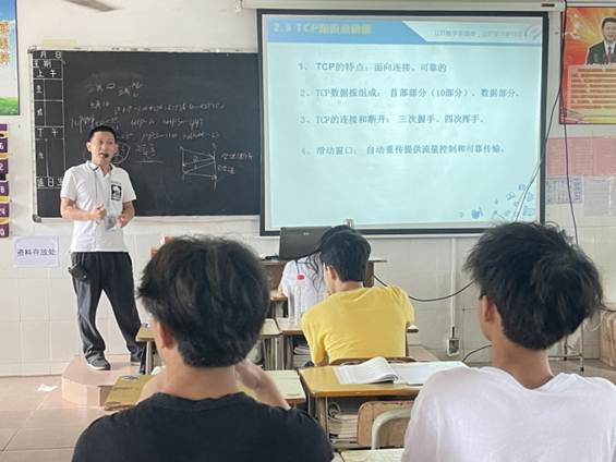 说明: http:/__local/2/D7/58/7E9D51EAD45D711CFC6E52BC0CA_95D41825_3E1AF.jpg